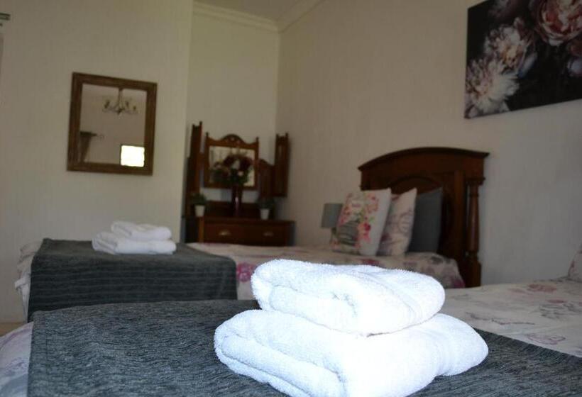 اتاق استاندارد, Travel North Guesthouse