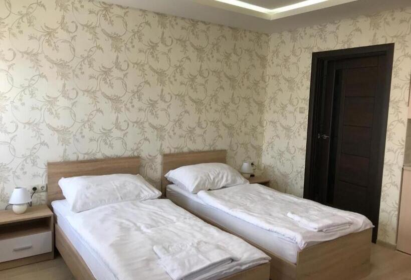 Четырехместный Номер Deluxe, Kristály Apartmanok
