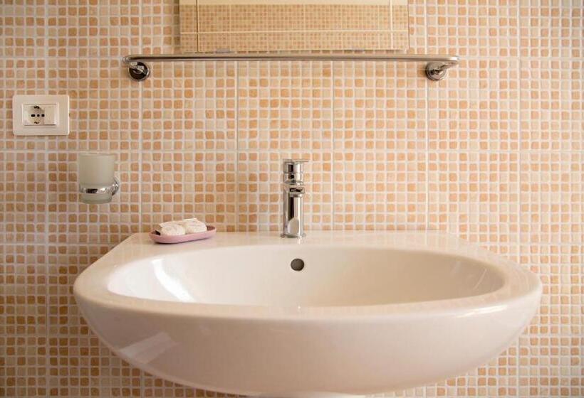 اتاق لوکس, B&b Etna Europa