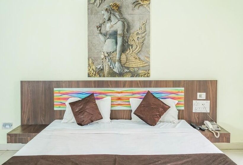 Quarto Deluxe, Lals Plaza