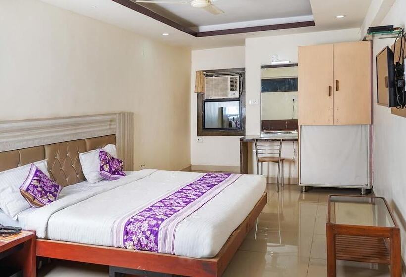 Quarto Deluxe, Lals Plaza