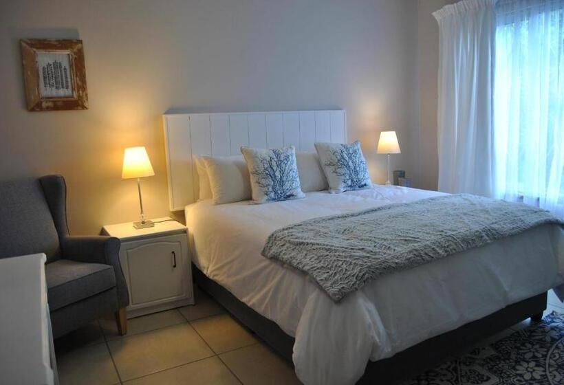 اتاق استاندارد, Hamilton Urban Farm Guest House