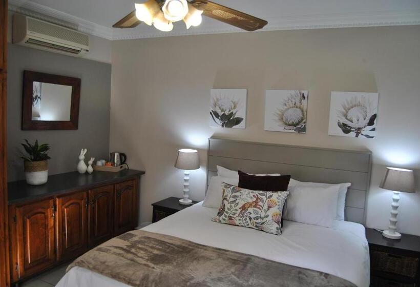 اتاق استاندارد, Hamilton Urban Farm Guest House