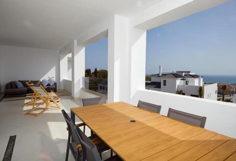 ３ベッドルームアパートメント, Estepona Holiday Hills