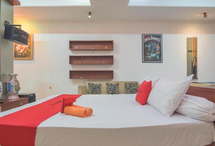 Семейный Номер, Reddoorz Syariah Near Margahayu Raya