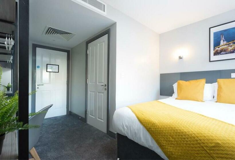 Номер Стандарт, Bank Square Town House