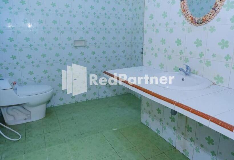 Семейный Номер, Ms Hotel Pangandaran Mitra Reddoorz