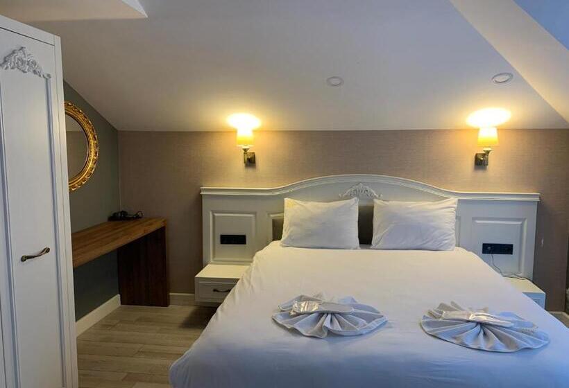 Suite Deluxe Cama King, White Golden Suite