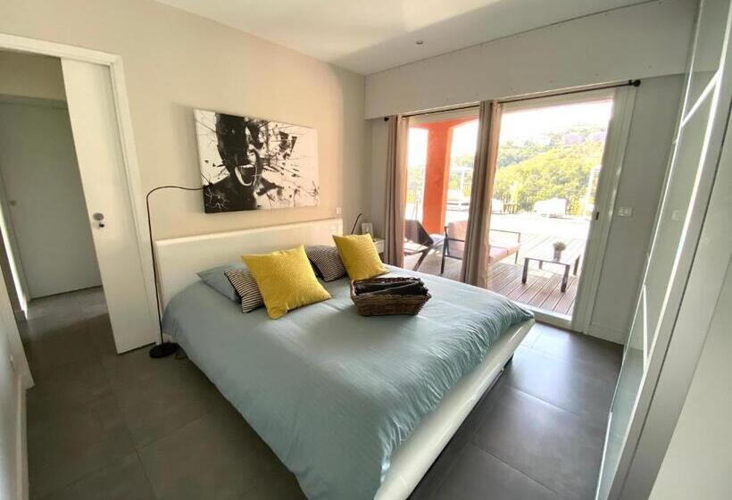 스탠다드 자쿠지 룸, Villa Colina