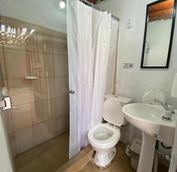 تختخواب در اتاق مشترک, Hostal Tierra Andina Cafayate