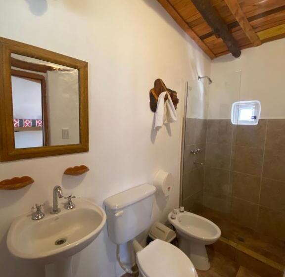 اتاق استاندارد سه نفره, Hostal Tierra Andina Cafayate