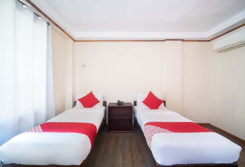 Quarto Deluxe, Oyo 162 The West Inn