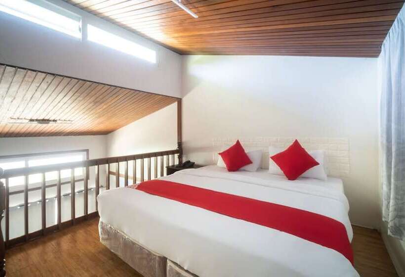 Quarto Superior, Oyo 162 The West Inn