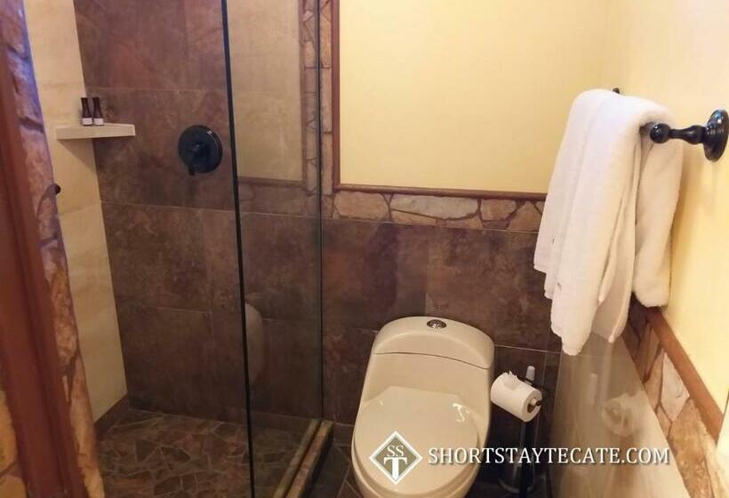 デラックスジュニアスイート, Short Stay Tecate Hotel Boutique