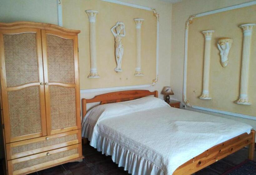 Люкс, Family Hotel George