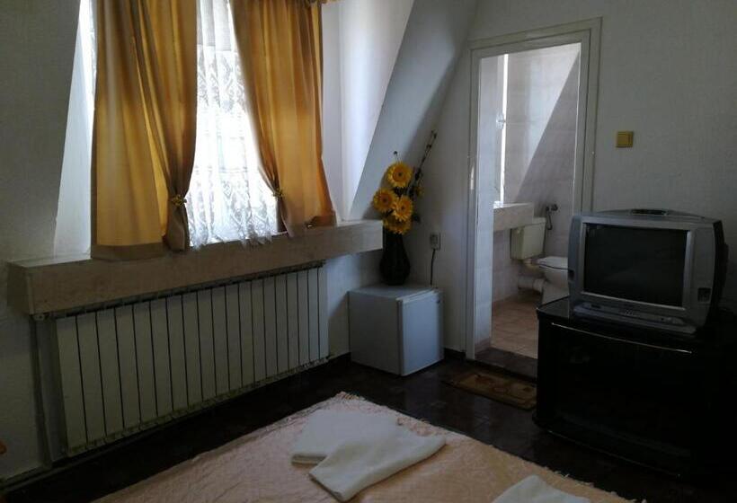 Номер Стандарт, Family Hotel George