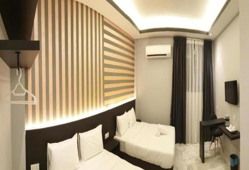Номер Стандарт Трехместный, Suite Dreamz Hotel Banting