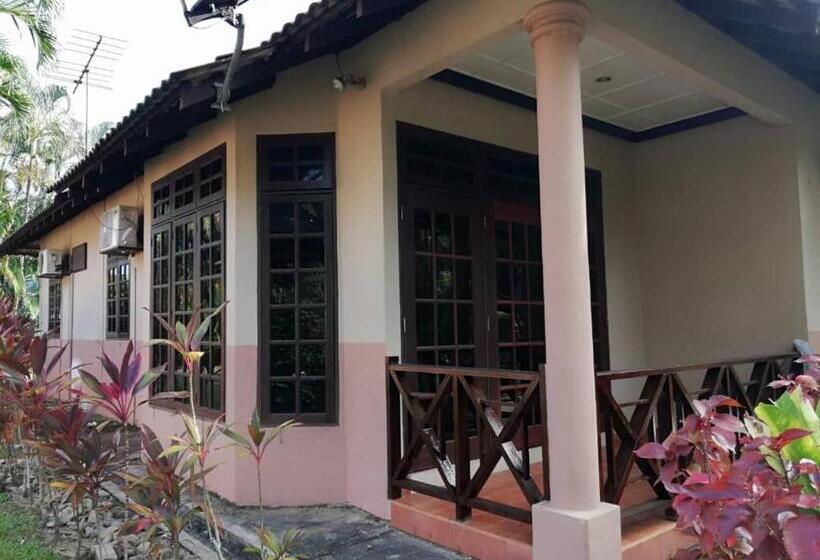 ویلای 3 خوابه, Six Villa Inn