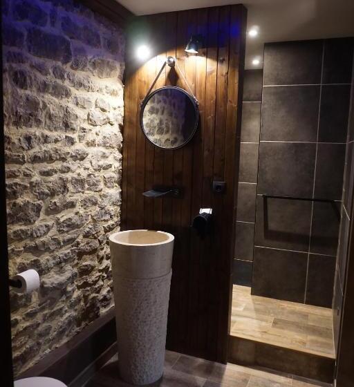 Люкс с гидромассажем, Domaine De Vandenesse Et Spa