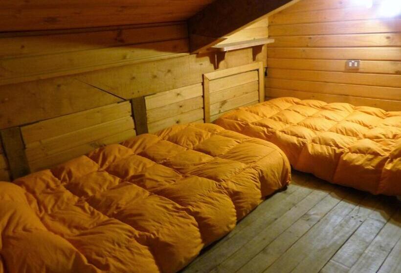 Cama em Quarto Compartilhado, & Hostal Chil In, Las Trancas