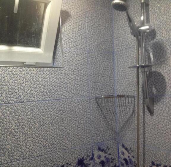 اتاق اکونومی, Guest House Maxim