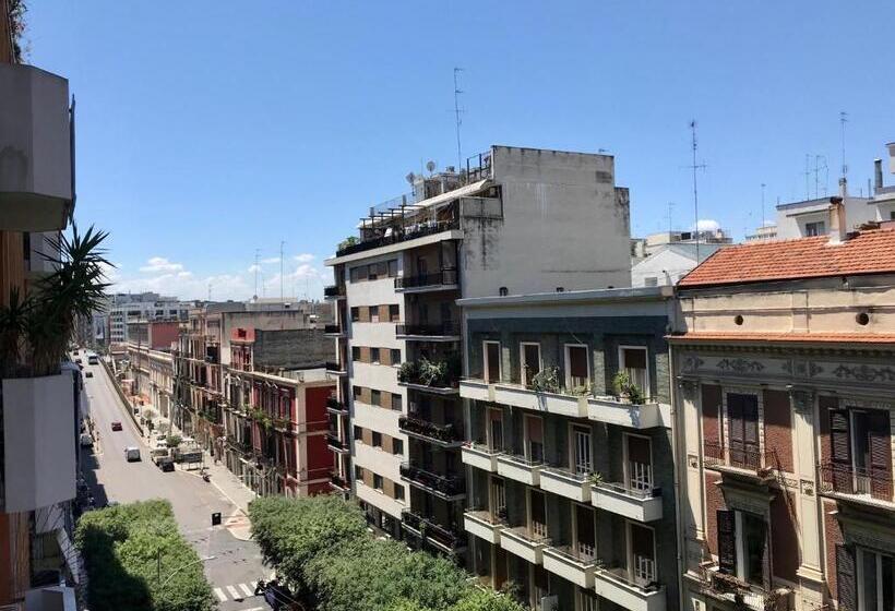 اتاق استاندارد با سرویس بهداشتی مشترک, Room 110 Bari  Guesthouse