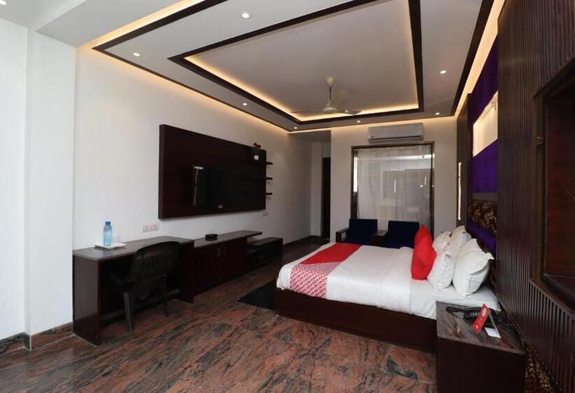 Студия Deluxe, Jjk Rukmini Vilas Hotel & Banquet