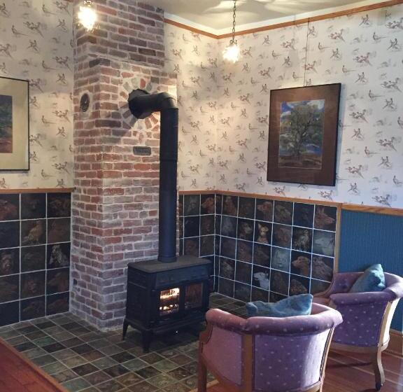 스탠다드 스튜디오 킹침대, Abe's Spring Street Guest House