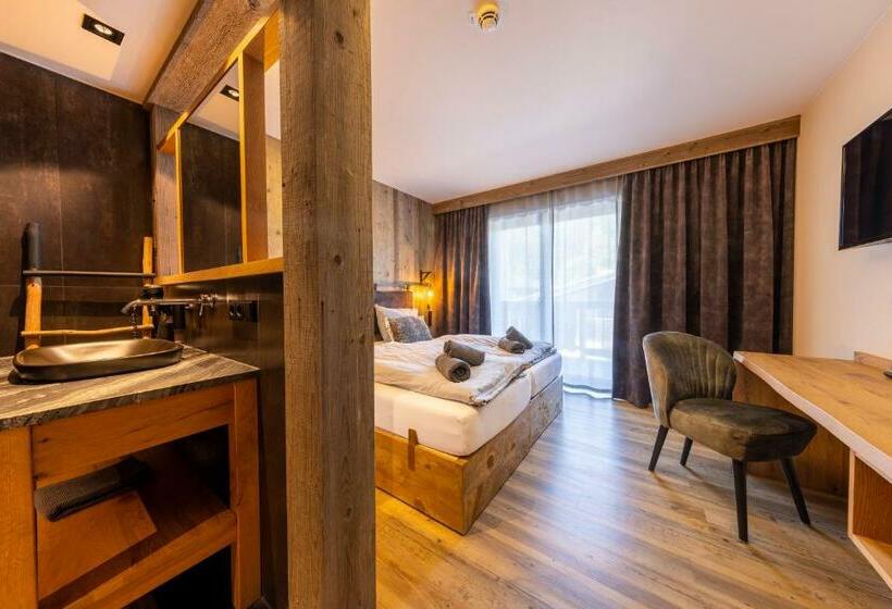 Номер Стандарт с Балконом, Herz3 Hotel Bar Restaurant Trattoria