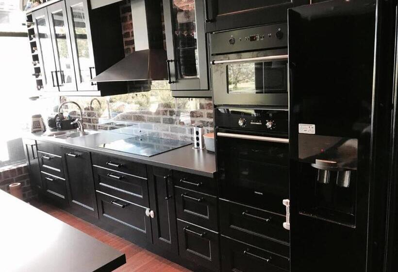 Апартаменты Deluxe 1 Спальня, Ingrids Apartments