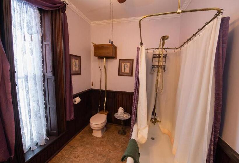 Standard room with outdoor bath, Spencer House Bed & Breakfast