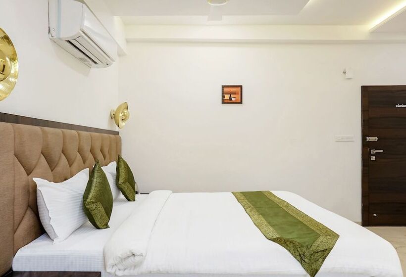 标准间, Treebo Hotel A1