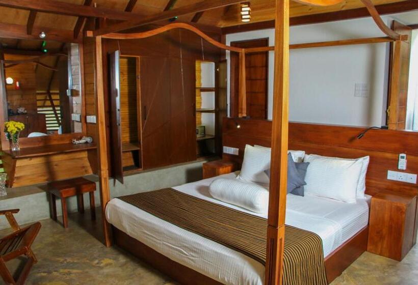 سوییت لوکس, Aloft Grand Hotel Ella