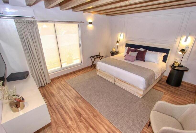 سوییت جونیور, Casa Florencia Hotel Boutique