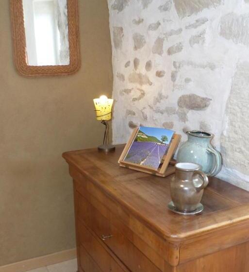 اتاق استاندارد, La Ferme De Chaleyre