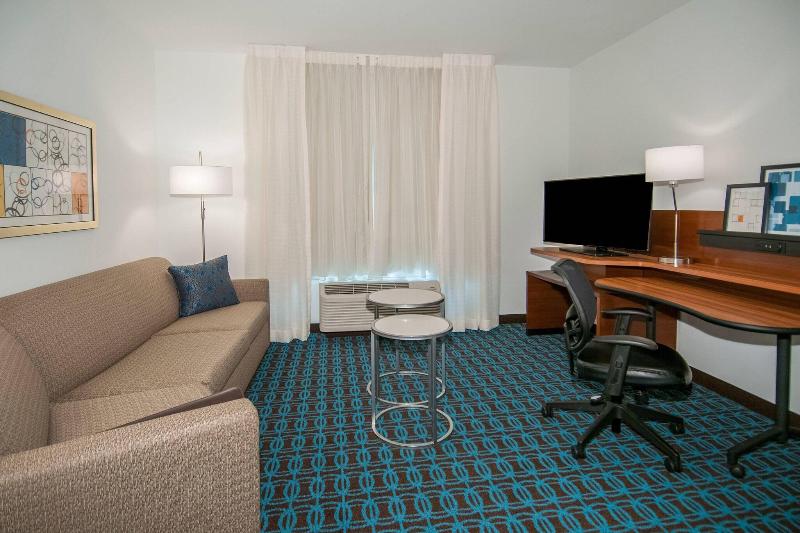 Люкс Кровать Кинг, Fairfield Inn & Suites By Marriott Laplace