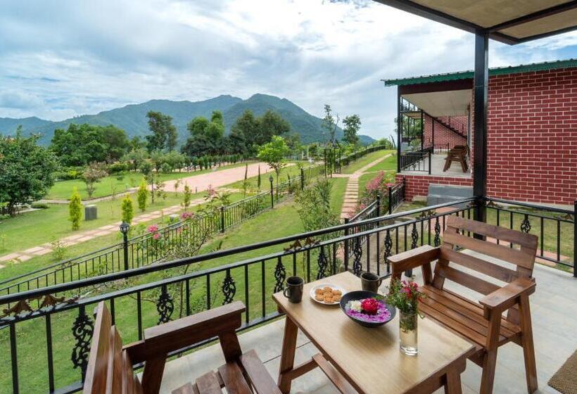 اتاق استاندارد با چشم‌انداز کوهستان, Neer Ganga Resorts
