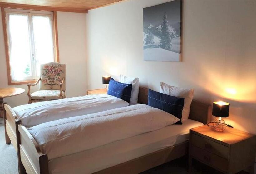 StandaardKamer, First Lodge