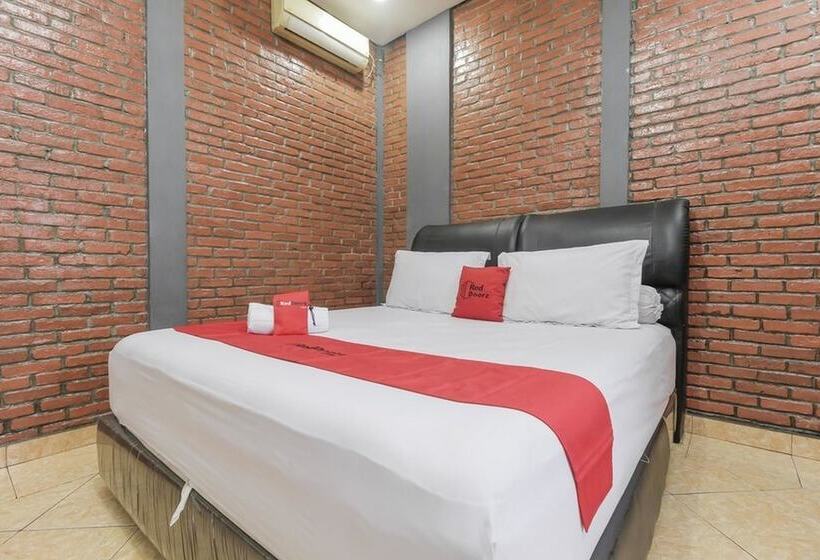 Номер Стандарт, Reddoorz Plus At Ampera Raya
