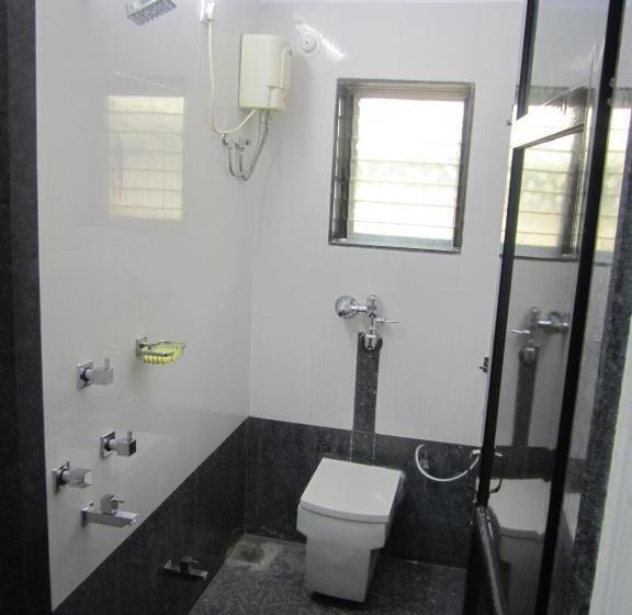 四人标准间, P P Motel