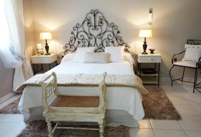 اتاق استاندارد اینتریور, Chez Virginie