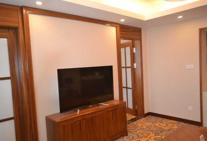 Suite Présidentielle 2 Chambres, Kaloum