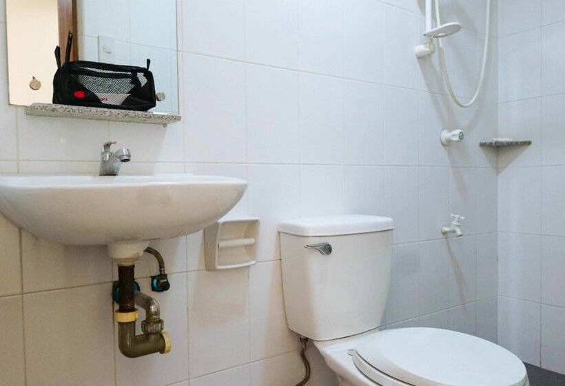 Номер Стандарт, Reddoorz @ Mj Cuenco Avenue Cebu