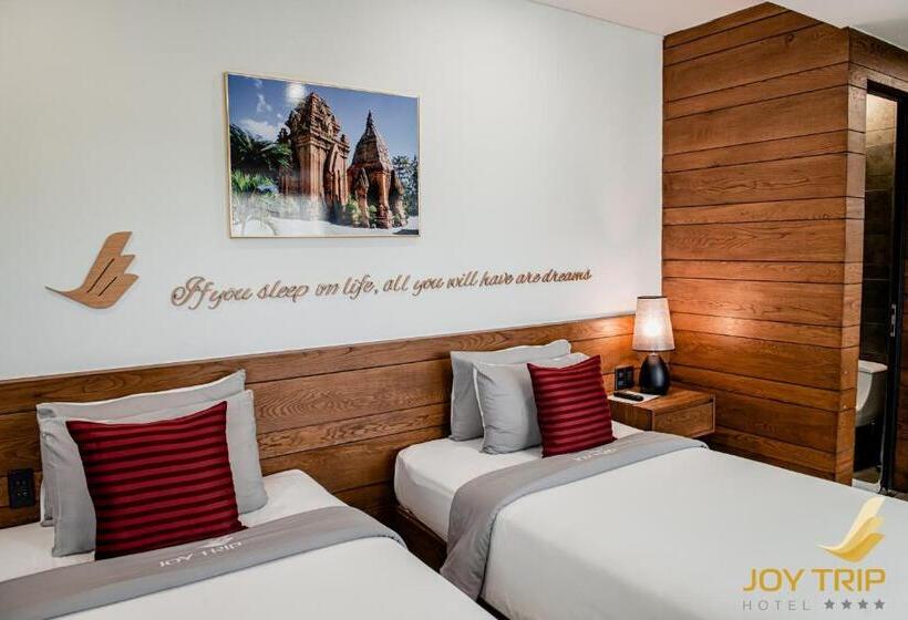 اتاق استاندارد با چشم‌انداز شهر, Joy Trip Hotel & Spa Nha Trang