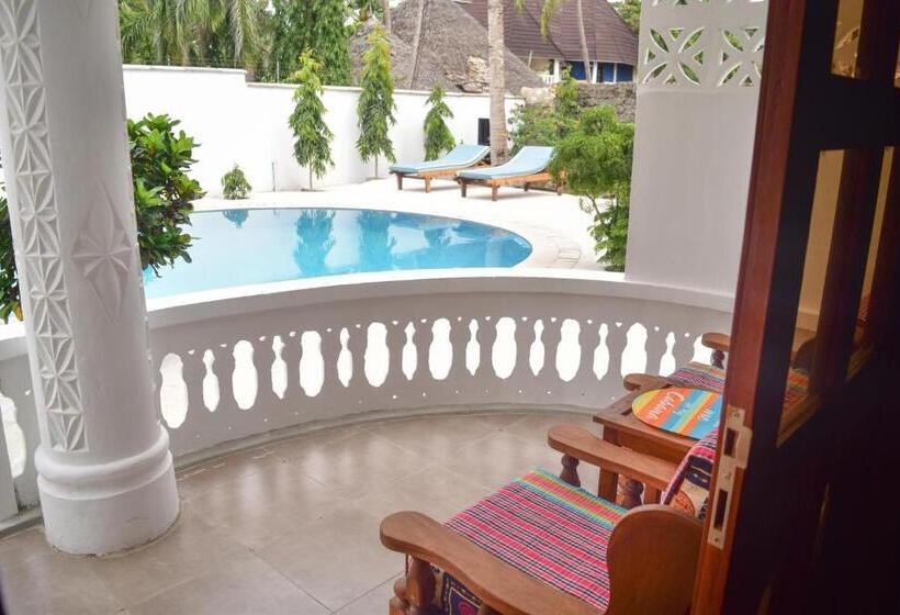 اتاق استاندارد با تخت بزرگ, Tahira Villa