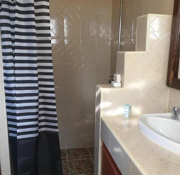 آپارتمان 3 خوابه, Tahira Villa
