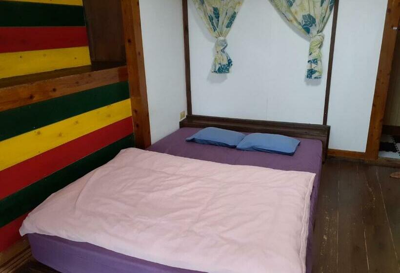스탠다드 룸 공동 욕실, Backpackers Guesthouse Border