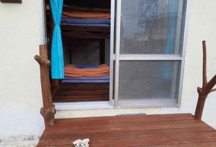 스탠다드 룸 공동 욕실, Backpackers Guesthouse Border