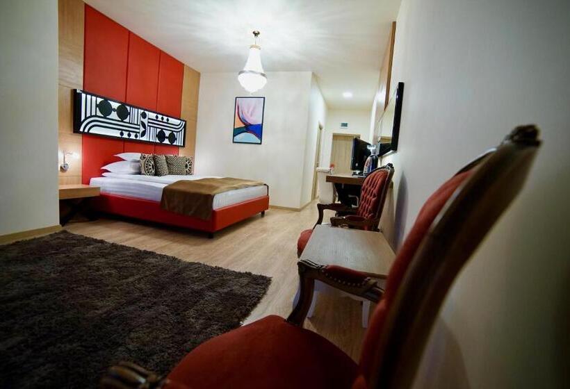 اتاق استاندارد, Astoria