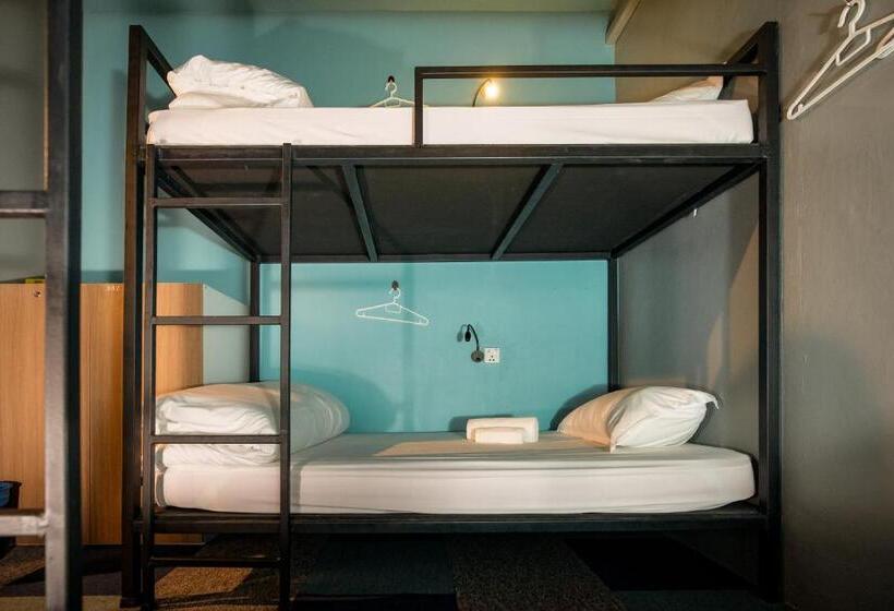 سرير فى غرفة مشتركه, Vibrant Hostel